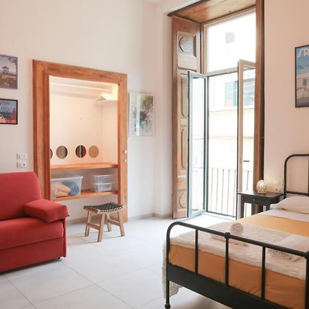 -Casa Trevisone- Hotel Салерно Екстериор снимка